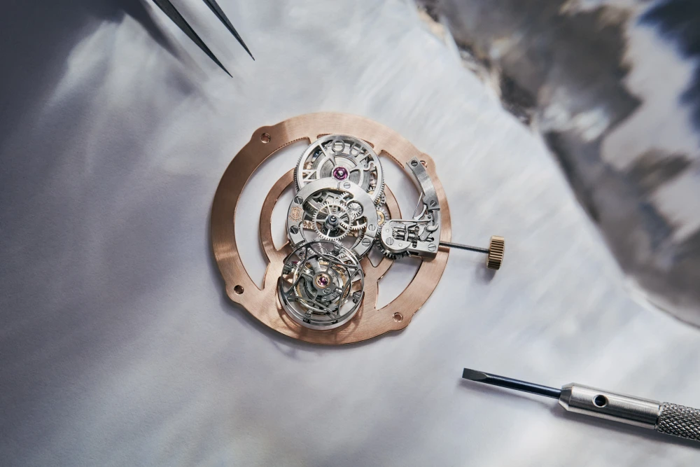 Louis Vuitton часы фото